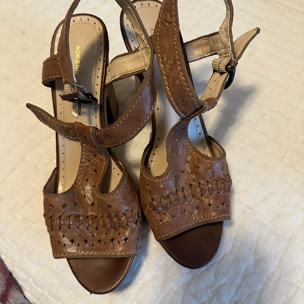 Adrienne vittadini Women's Sandals heels